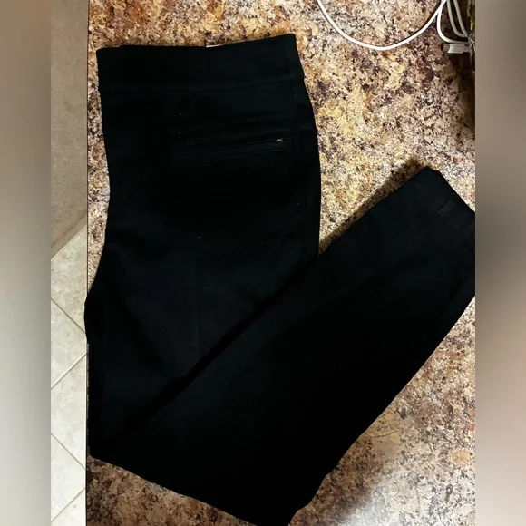 Loft Curvy Skinny Ankle Pants Size 8 In Black NWT - Picture 3 of 10